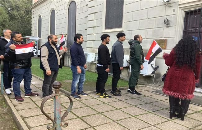 إقبال الجالية المصرية بإيطاليا للتصويت في اليوم الثاني بانتخابات مجلس النواب