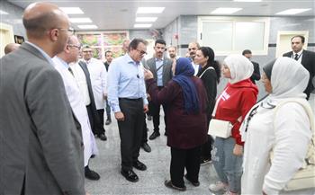 وزير الصحة يتفقد تطوير مبنى العيادات الخارجية بمستشفى الجمهورية التعليمي