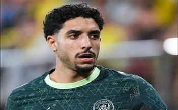 عمر مرموش على مقاعد بدلاء مانشستر سيتي أمام نيوكاسل 