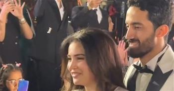 في أول ظهور لهما: نجوم الفن يحتفلون بـ مي عز الدين وزوجها أحمد تيمور