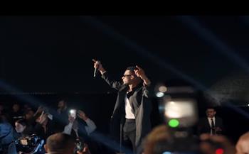 محمد رمضان يحتفل بتتويجه بجائزة "أفضل أيقونة أفريقية عالمية" لعام 2025