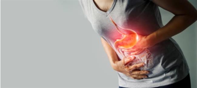 تعرف على الفرق بين الذبحة الصدرية وعسر الهضم