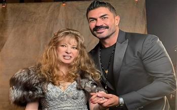 خالد سليم يشارك جمهوره صورا تجمعه بالفنانة الكبيرة نيللي 