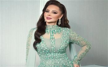 ديانا كرزون بفستان عروس البحر في أحدث اطلالة