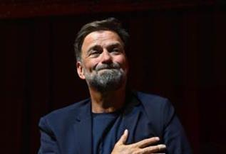 مستقبل سلوت على المحك.. هل يعود كلوب مجددا لإنقاذ سمعة ليفربول؟