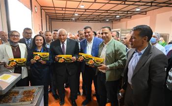 وزيرة التضامن الاجتماعي توجه باستصلاح 5 آلاف فدان وزراعتهم بالنخيل