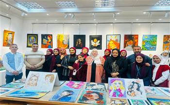 فتيات سيناء يروين حكاياتهن بالألوان في معرض "تجربة شخصية"