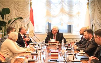  وزير التعليم العالي يبحث مع وفد "أسترازينيكا"  تعزيز التعاون في مجال تشخيص وعلاج الأمراض النادرة