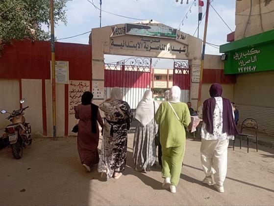 بالصور.. جانب من مشاركة المرأة في المرحلة الثانية من انتخابات النواب بمختلف المحافظات