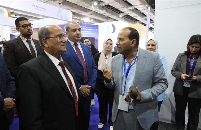  رئيس القابضة للمياه يتفقد منظومة السيارات المتطورة التابعة لشركة الصرف الصحي بالقاهرة