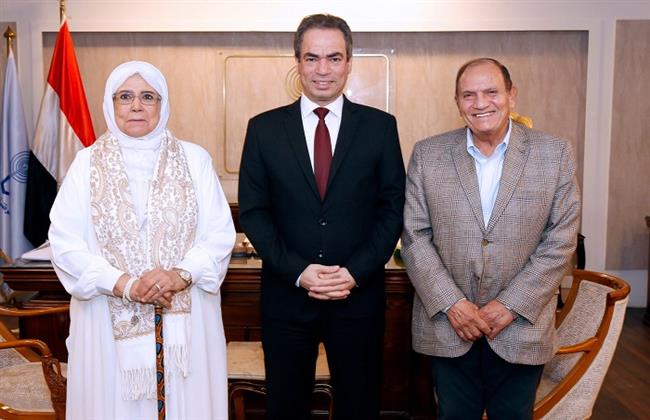 إذاعة القرآن الكريم تحيي الذكري الـ45 لرحيل الشيخ الحصري 