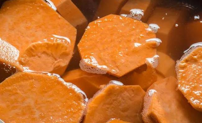 فوائد صحية مذهلة عند تناول البطاطا المسلوقة.. منها ضبط السكر