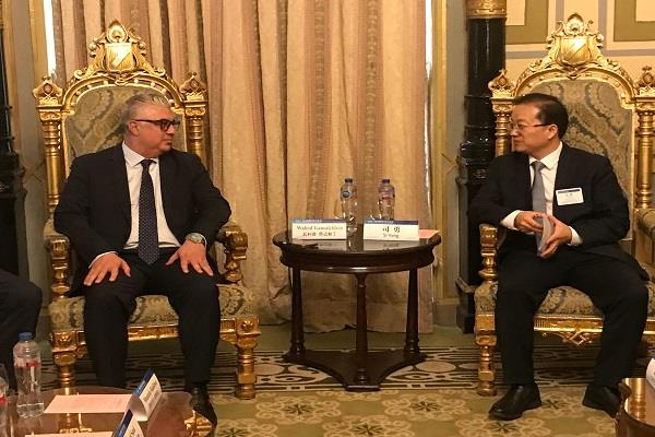 رئيس اقتصادية قناة السويس يشارك في مؤتمر التعاون الاقتصادي والتجاري مع مقاطعة جيانغسو بالقاهرة 