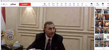 نجل مرشح يقتحم إحدى اللجان الانتخابية ويكسر صناديق الاقتراع