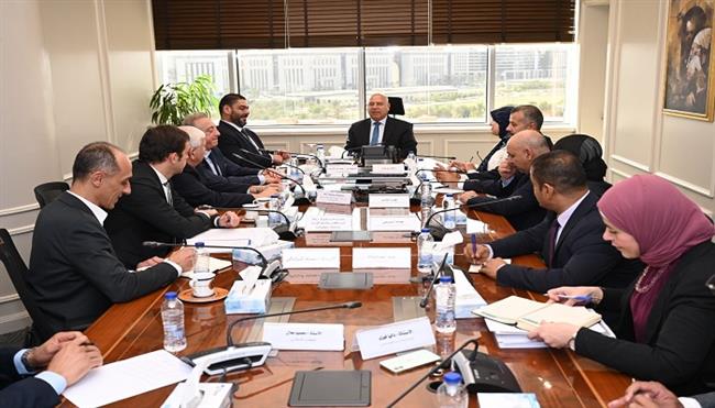 كامل الوزير يلتقي قيادات شركات إيطالية لمشروع تصنيع المضخات والمحركات الكهربائية في مصر