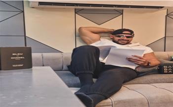 رمضان 2026| أحمد التهامي يشارك جمهوره كواليس دوره في "وننسى اللي كان" 