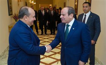 دفعة جديدة للعلاقات المصرية الجزائرية..الرئيس السيسي والوزير الأول الجزائري يبحثان توسيع الشراكة