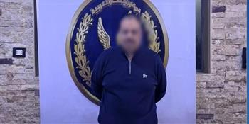 سقوط شخص يحث المواطنين علي التصويت لصالح مرشح في السلام