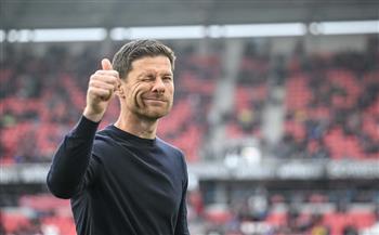 ماركا: ريال مدريد لا يفكر حاليًا في إقالة تشابي ألونسو