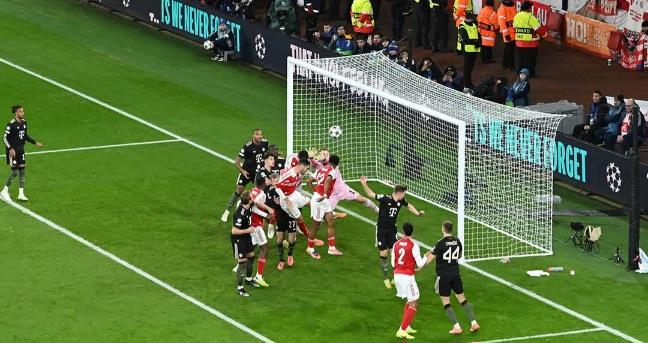 دوري أبطال أوروبا.. بايرن ميونخ يتعادل مع أرسنال بهدف في الشوط الأول