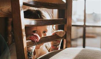 حتى لا يفقد طفلك ثقته بذاته.. احذري هذه العبارات