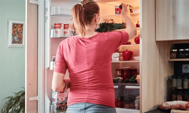 لضمان عدم تلف الطعام.. إليكِ أسهل طريقة لترتيب الفريزر