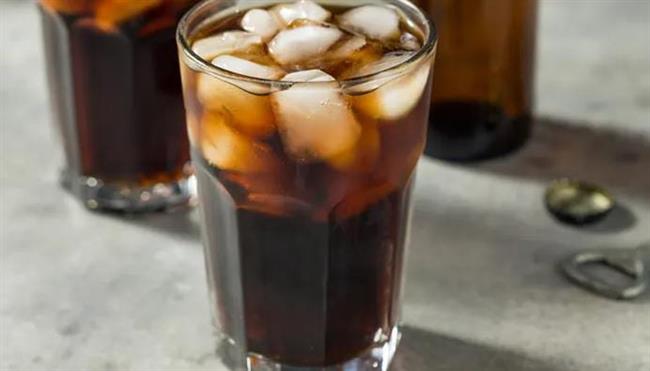 آثار جانبية خطيرة لتناول المشروبات الغازية الدايت.. اعرفي التفاصيل