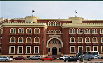 جامعتا الإسكندرية ووترلو الكندية تبحثان تعزيز التعاون الأكاديمي والبحثي المُشترك