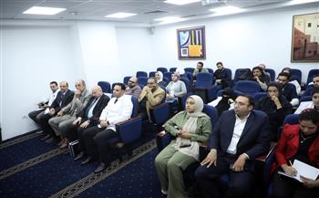 "الصحة" تستقدم خبيرًا مصريًا عالميًا في جراحات أورام الثدي لتدريب الأطباء بمستشفى العاصمة الجديدة