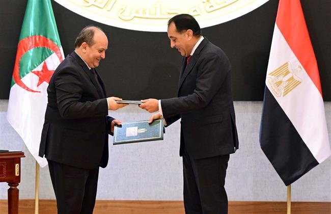 رئيس الوزراء والوزير الأول للجزائر يوقعان على محضر الدورة التاسعة للجنة العليا المصرية الجزائرية المُشتركة