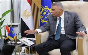 محافظ أسوان: 12 مليون جنيه لتوصيل شبكات المياه والكهرباء لخدمة 84 منزلًا بنصر النوبة