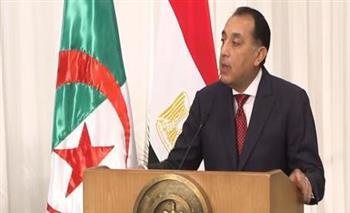«مدبولي»: الحكومة لن تدخر جهدًا لإزالة أي عقبات قد تواجه الشركات الجزائرية العاملة في مصر
