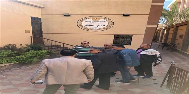 محافظ الدقهلية يتفقد حمام السباحة بشارع الجلاء في المنصورة