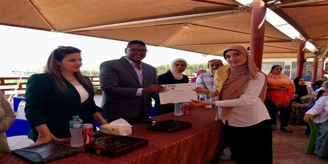 حفل تكريم أوائل الطلبة بمدرسة ومعهد التمريض بالغردقة