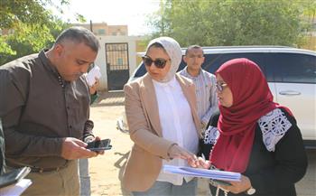 نائب محافظ الوادي الجديد تتفقد موقع إنشاء المركز الإبداعي الحرفي بالخارجة