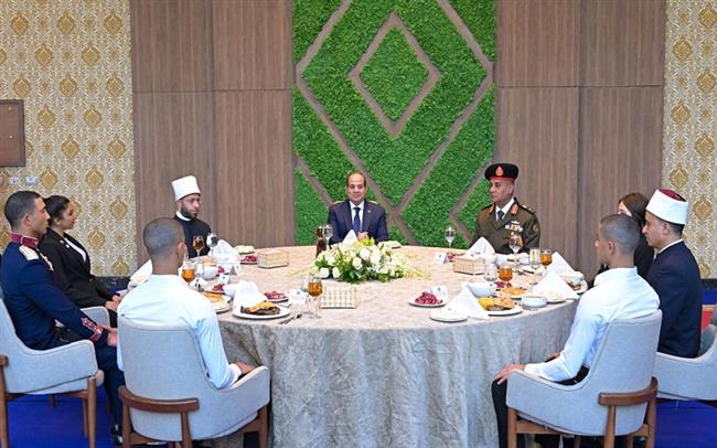 الرئيس السيسي من الأكاديمية العسكرية: تماسك المصريين توفيق وفضل من الله