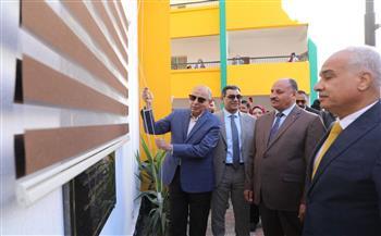 محافظ المنيا يفتتح أعمال تطوير مدرسة السلام الإعدادية بنات