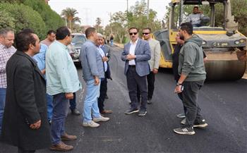 محافظ المنوفية يتفقد أعمال الرصف والتطوير بمتفرعات شارع النصر وطريق الدبايبة