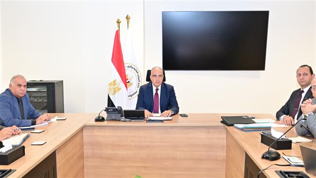 سويلم يستعرض المسودة الأولية للنظام الأساسي واللائحة الداخلية لروابط مستخدمي المياه