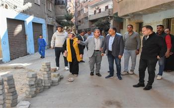 محافظ الشرقية يتفقد أعمال تركيب بلاط الإنترلوك بقرية شيبة النكارية بتكلفة 6 ملايين جنيه