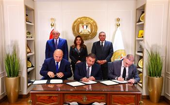 النقل توقع بروتوكولًا مع محافظة الغربية لإدارة وتشغيل مرفق النقل الداخلي بالشراكة مع القطاع الخاص