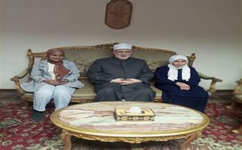 وكيل الأزهر يلتقي نماذج مضيئة من حفظة القرآن بالإسكندرية ويؤكد: رعاية الموهوبين واجب ورسالة