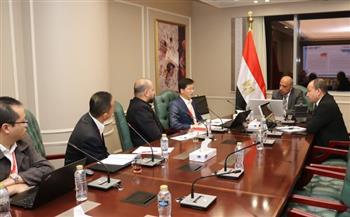 وزير الكهرباء يبحث مع وفد صيني التعاون في مجالات دمج الطاقات المتجددة