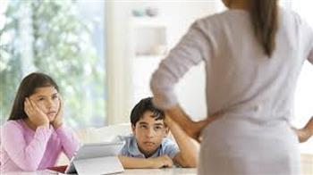 كيف تدير المرأة ضغوط الدراسة ودرجات الأبناء والدروس الخصوصية بحكمة مع شريك الحياة؟|خاص