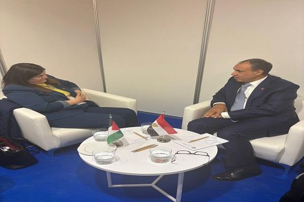 وزير الخارجية يلتقي نظيرته الفلسطينية 