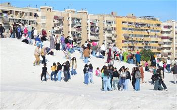 حدائق بورسعيد تواصل استقبال الزوار.. وجبال الملح ببورفؤاد تخطف الأنظار