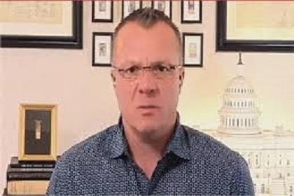 ترامب وسياسات الهجرة الفوضوية.. إريك براون يعلق على حادث واشنطن