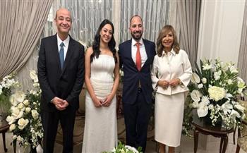 لميس الحديدي وعمرو أديب يحتفلان بقراءة فاتحة نجلهما