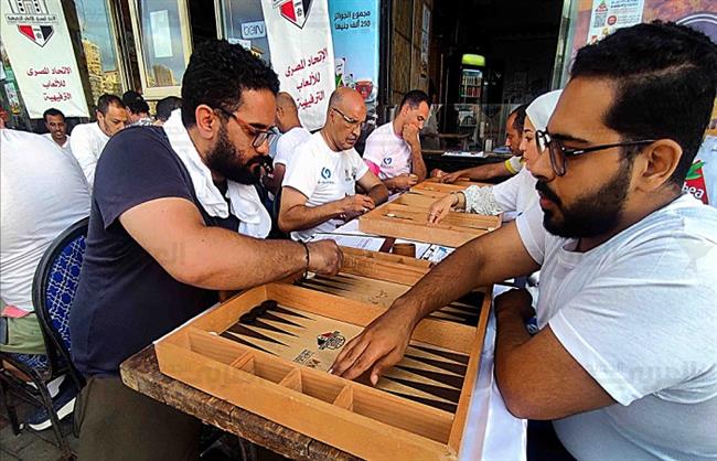 بدعم وزارة الشباب.. الألعاب الشعبية تستعيد بريقها ببطولة الطاولة والدومينو