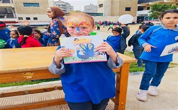 أتوبيس الفن الجميل يحتفل باليوم العالمي للطفل بأنشطة فنية وثقافية متنوعة 